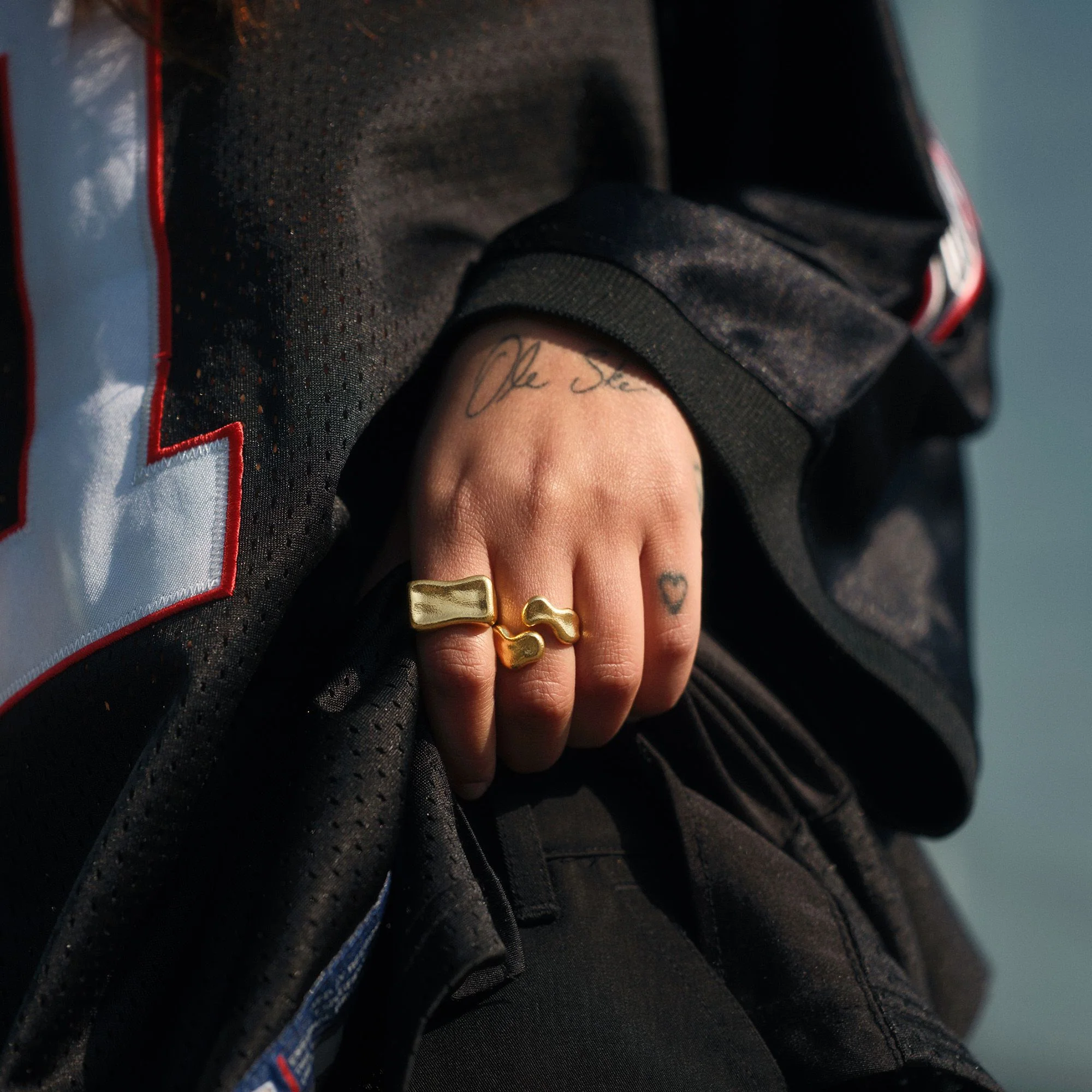 Lille Rebel Signet Ring - Image 3
